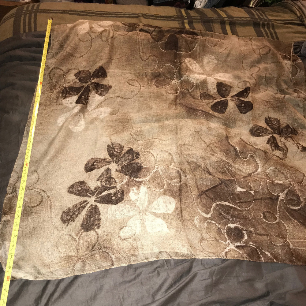 ethyl & myrtle tan & brown floral shawl/scarf/wrap